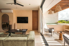 Luxury Apartment Gym Rooftop Pool